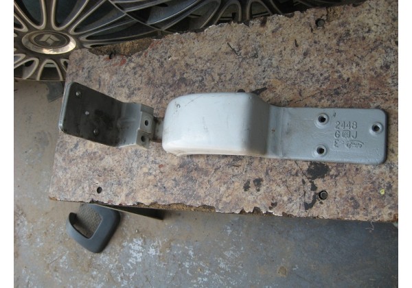 Навіс, скоба задніх лівих дверей, низ 180 ° (петля) Renault Master II, 8200521899